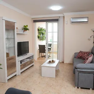  Appartamento Apto Isa: Amplio Y Acogedor Apto De 75m Con Terraza, Aire Acondicionado Y Parking Gratuito